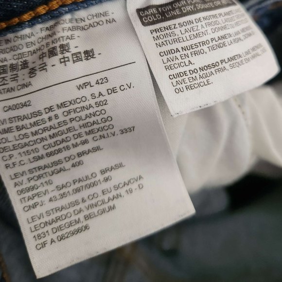 Levi's High Waisted Jeans - Picture 3 of 8